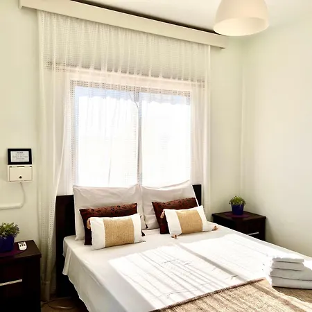 Apt On The Street Of Bars&nightclubs In 11 Appartement Ayía Nápa
