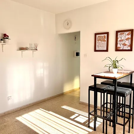 Apt On The Street Of Bars&nightclubs In 11 Appartement Ayía Nápa